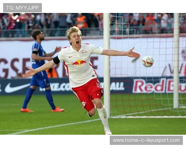 德甲莱比锡边路穿插成效显著，比分随之升高